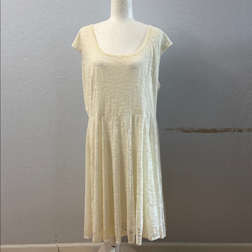 Torrid Cream Lace Midi Dress